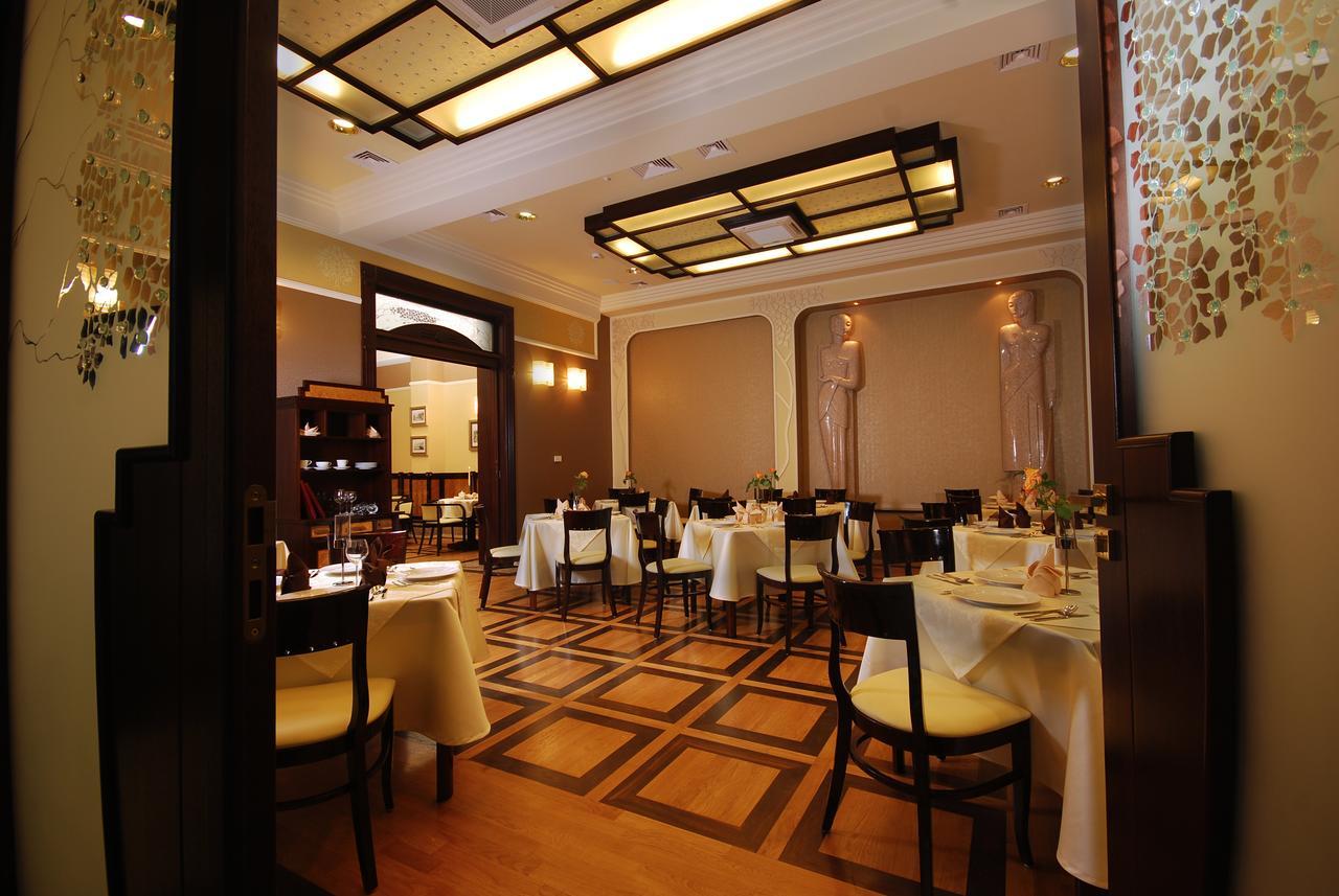 Hotel Victoria Wloclawek Ngoại thất bức ảnh