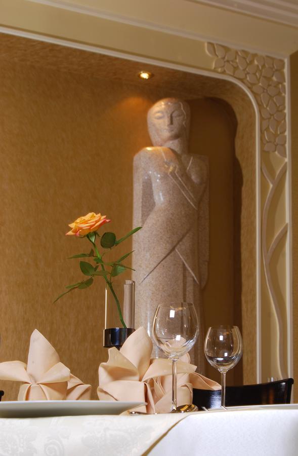 Hotel Victoria Wloclawek Ngoại thất bức ảnh
